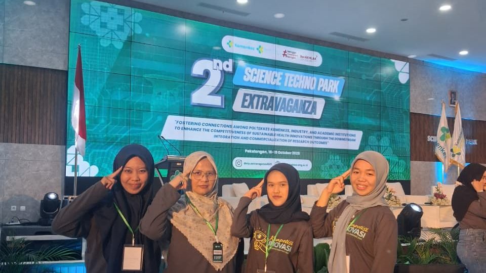 Menembus Batas, Mengukir Prestasi Kisah mahasiswa Poltekkes Palembang di Panggung Sciene Techno Park EXTRAVAGANZA (7)