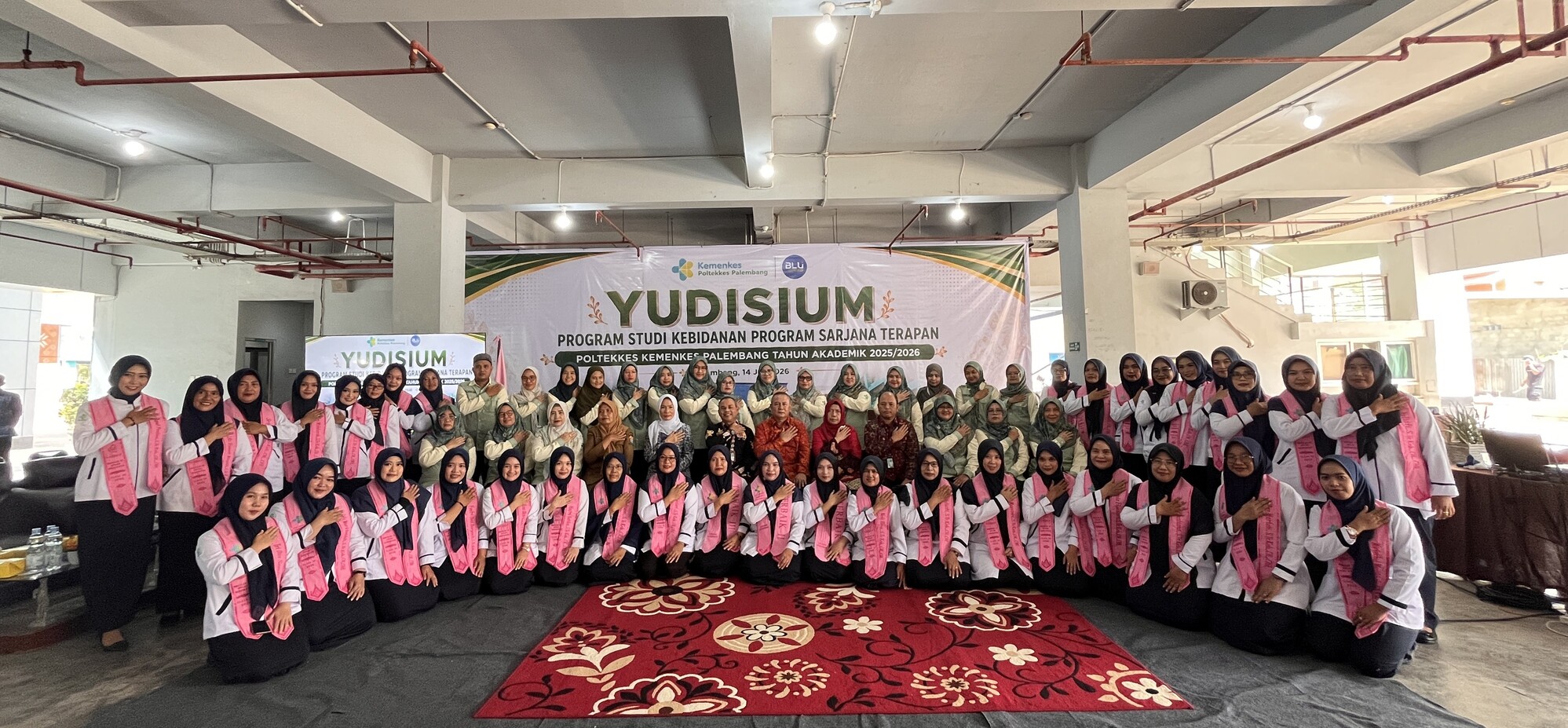 Poltekkes Kemenkes Palembang Sukses Gelar Yudisium Program Studi Kebidanan Program Sarjana Terapan Tahun Akademik 2025/2026: Catat Kelulusan 100% Tepat Waktu