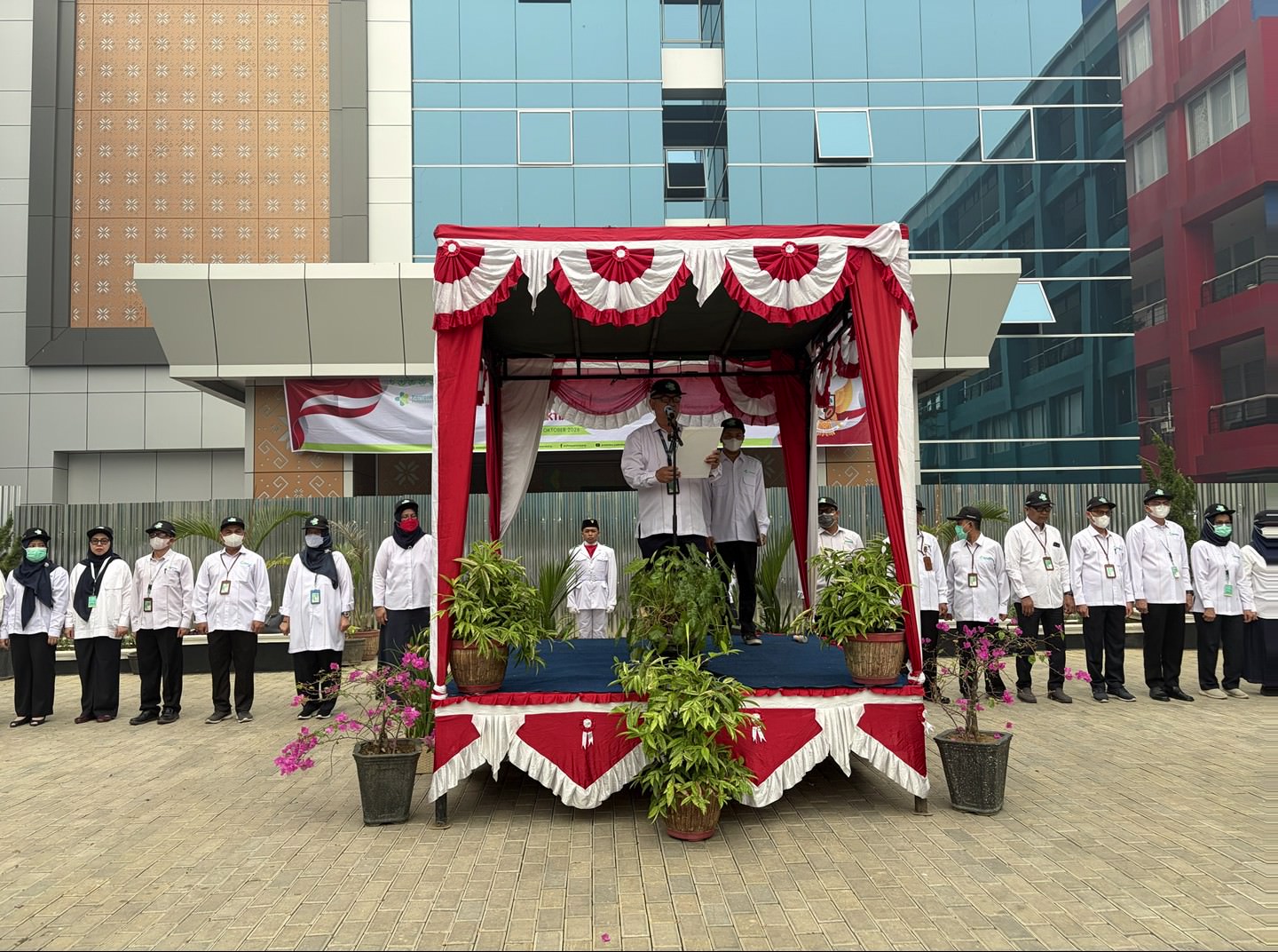 Upacara Hari Kesaktian Pancasila di Poltekkes Kemenkes Palembang Tahun 2026: Pancasila Pemersatu Bangsa, Menguatkan Pengabdian untuk Negeri